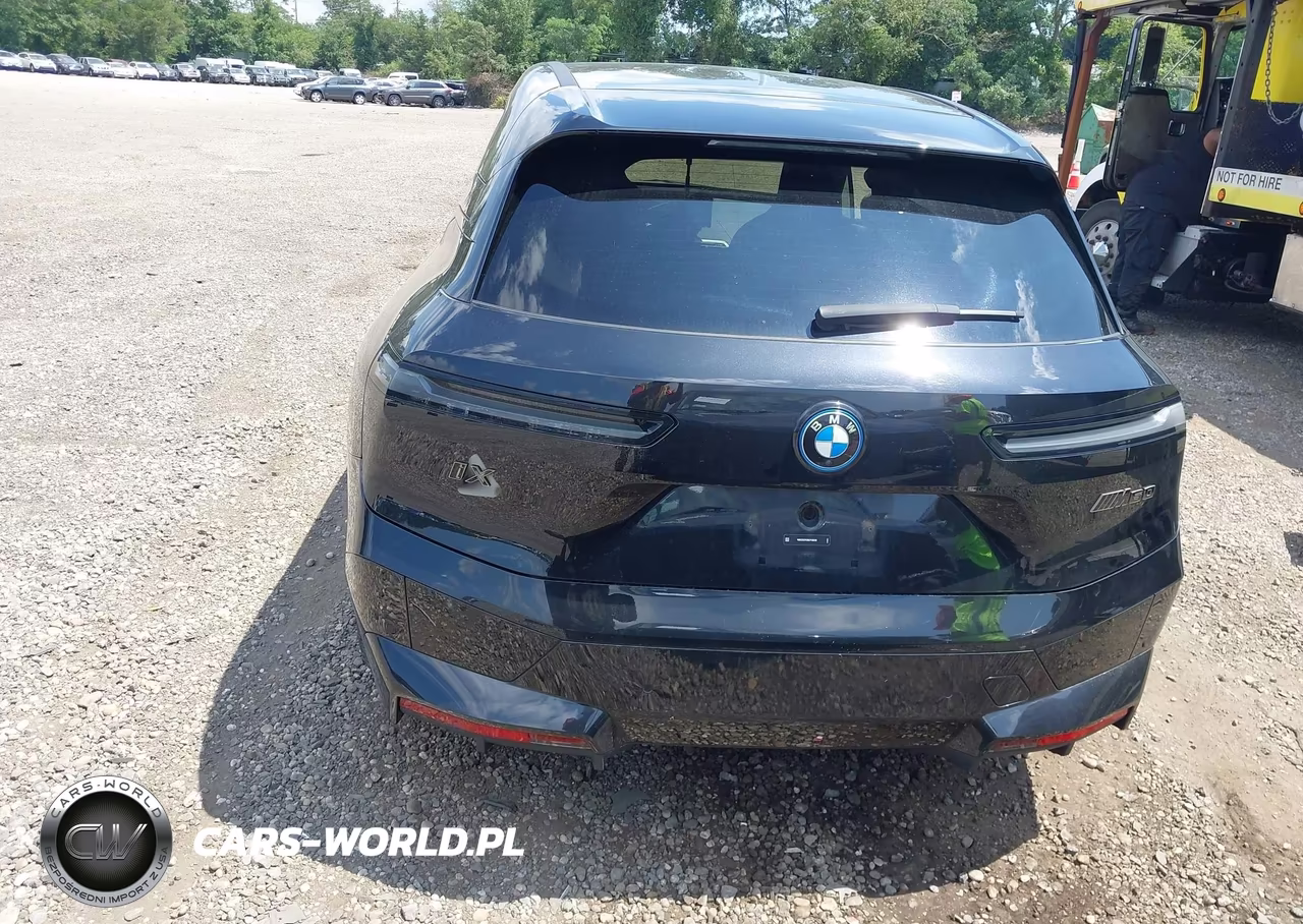2024 BMW Ix M60 VIN:WB533CF03RCP30229 - 16