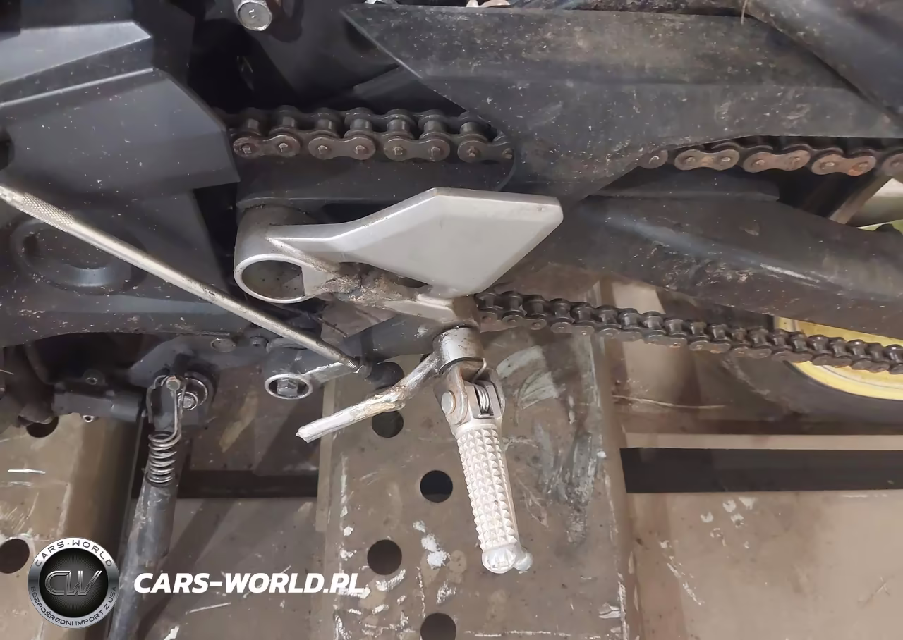 2016 Yamaha Fz09 VIN:JYARN33E6GA011554 - 17