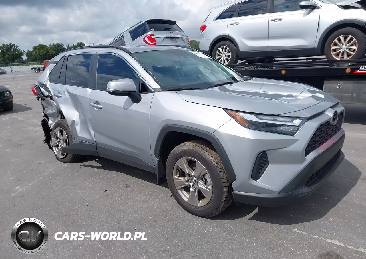 2025 Toyota Rav4 Xle – zdjęcie 1 z 16