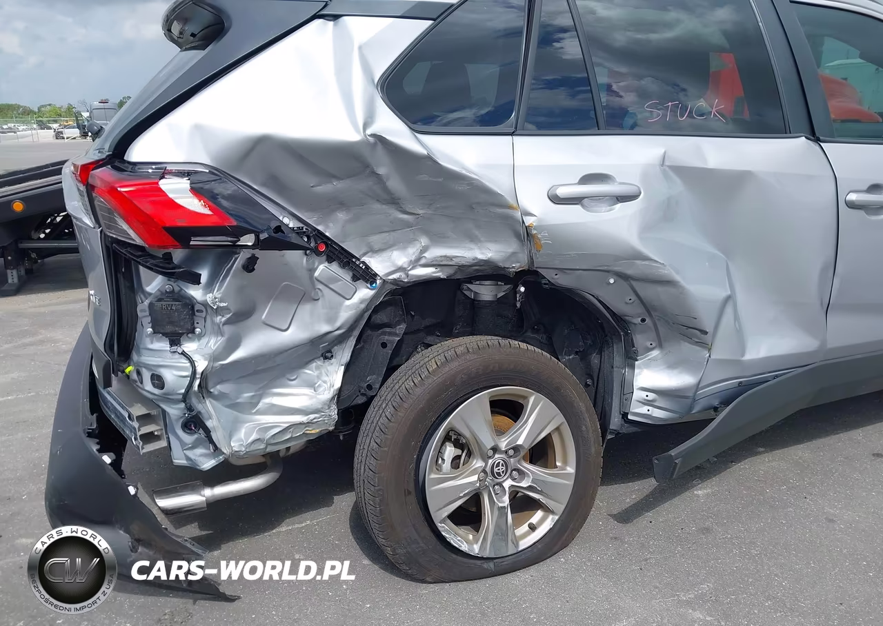 2025 Toyota Rav4 Xle VIN:2T3W1RFV0SC363672 - 6