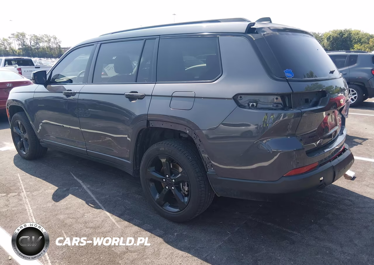 2023 Jeep Grand Cherokee L Limited 4X4 VIN:1C4RJKBG1P8710126 - 3