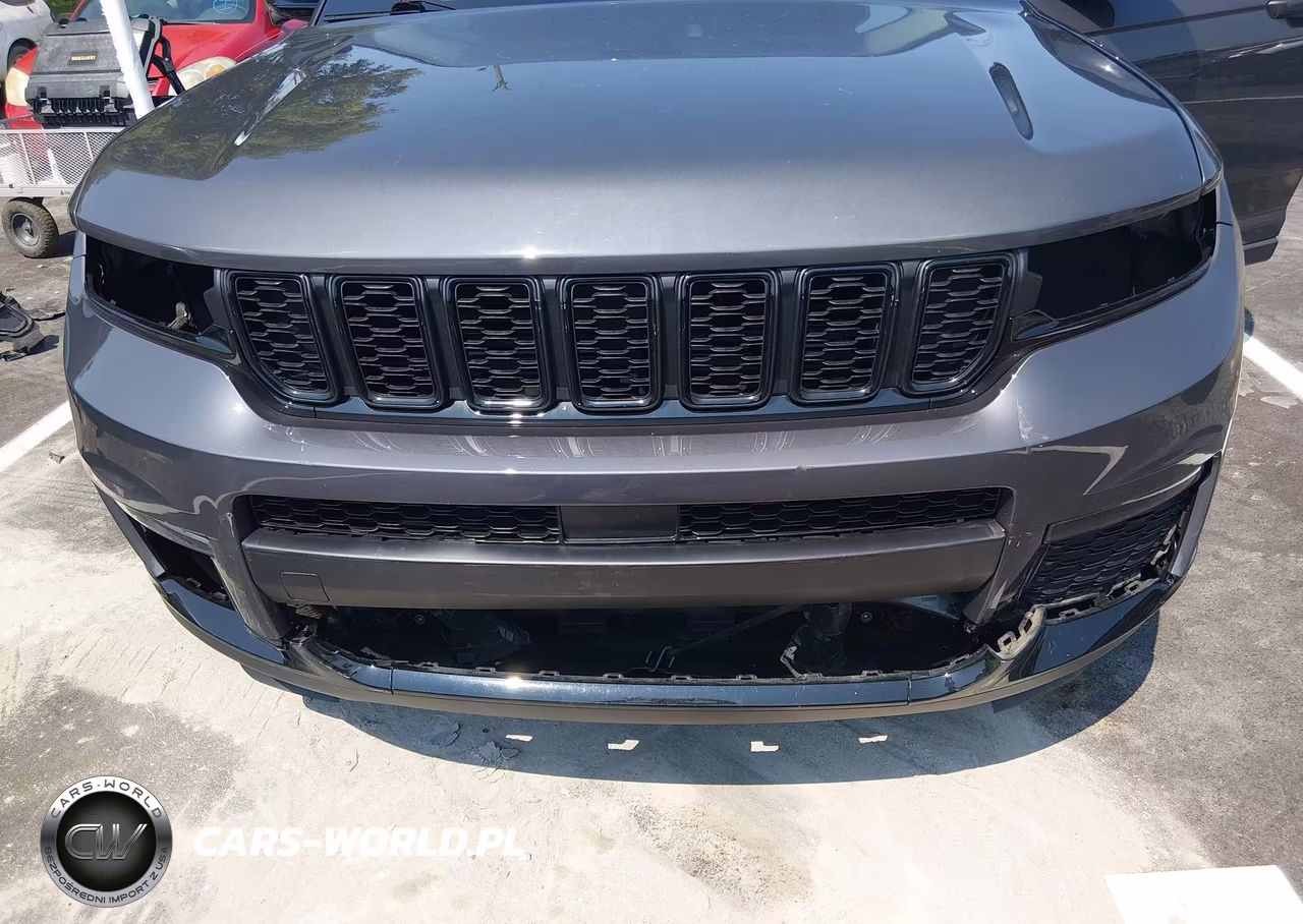 2023 Jeep Grand Cherokee L Limited 4X4 VIN:1C4RJKBG1P8710126 - 6