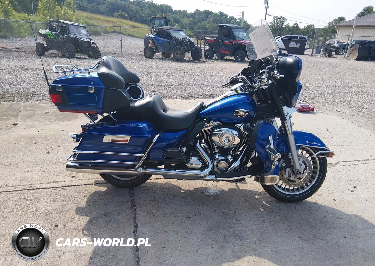 2010 Harley-Davidson Flhtcu VIN:1HD1FC413AB612169 - 12