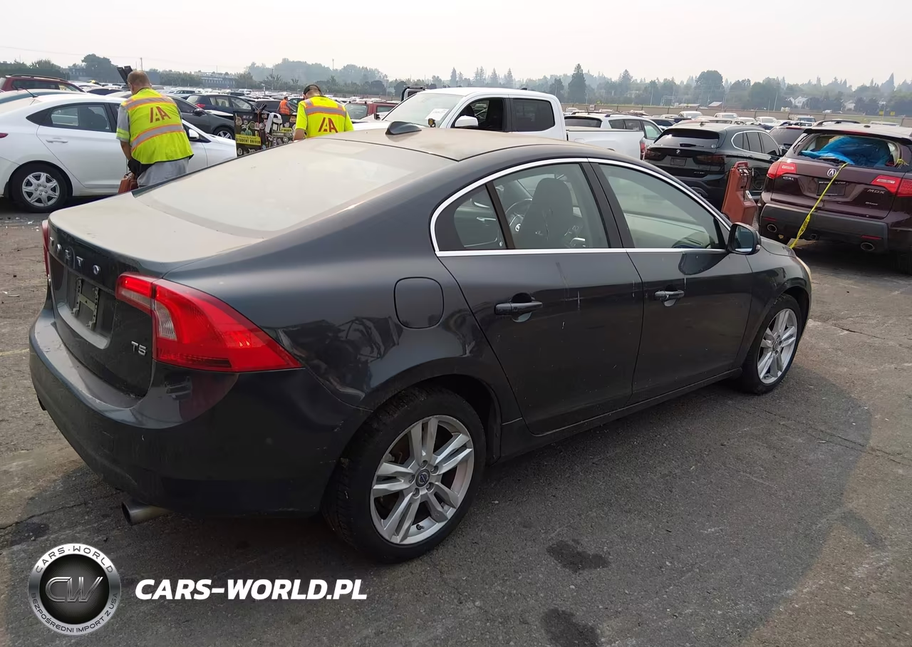 2013 Volvo S60 T5 VIN:YV1612FS0D2210548 - 4