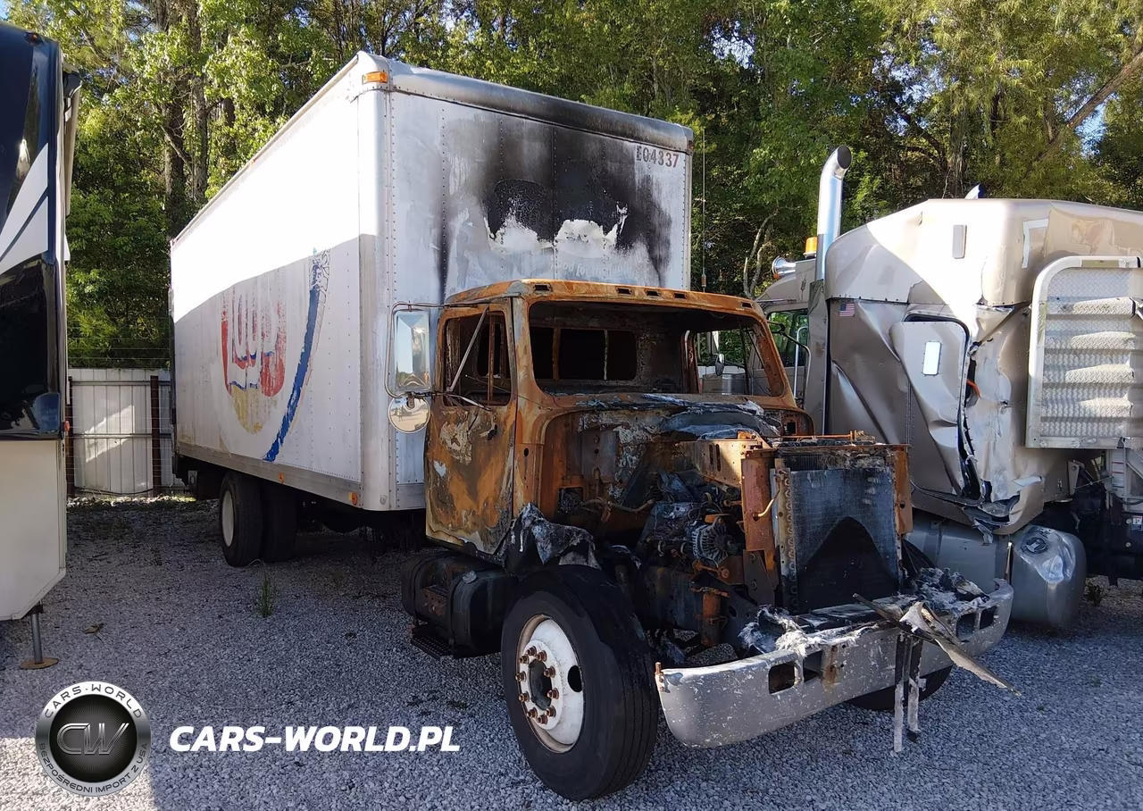 2002 International 4000 4700
