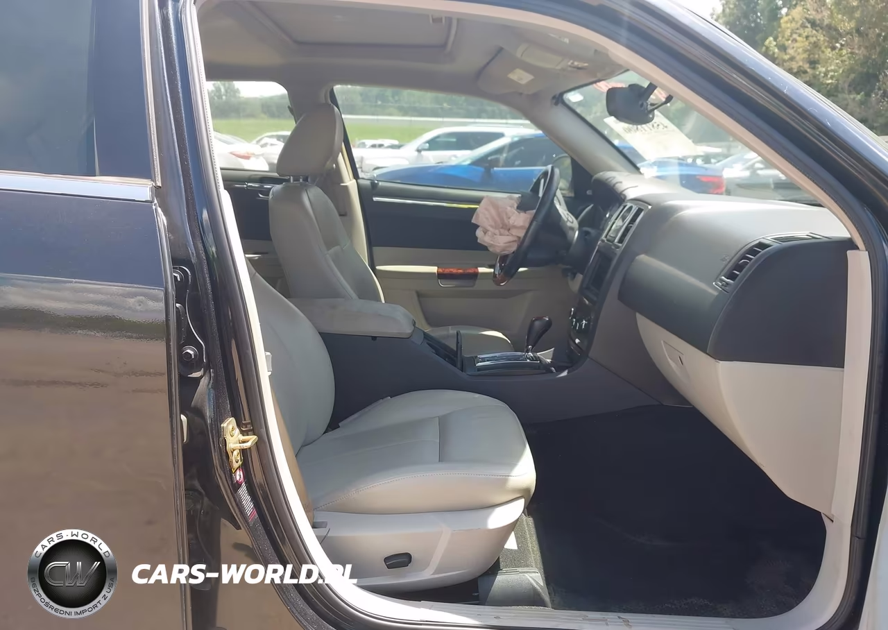 2005 Chrysler 300 Touring VIN:2C3AK53G65H638510 - 5