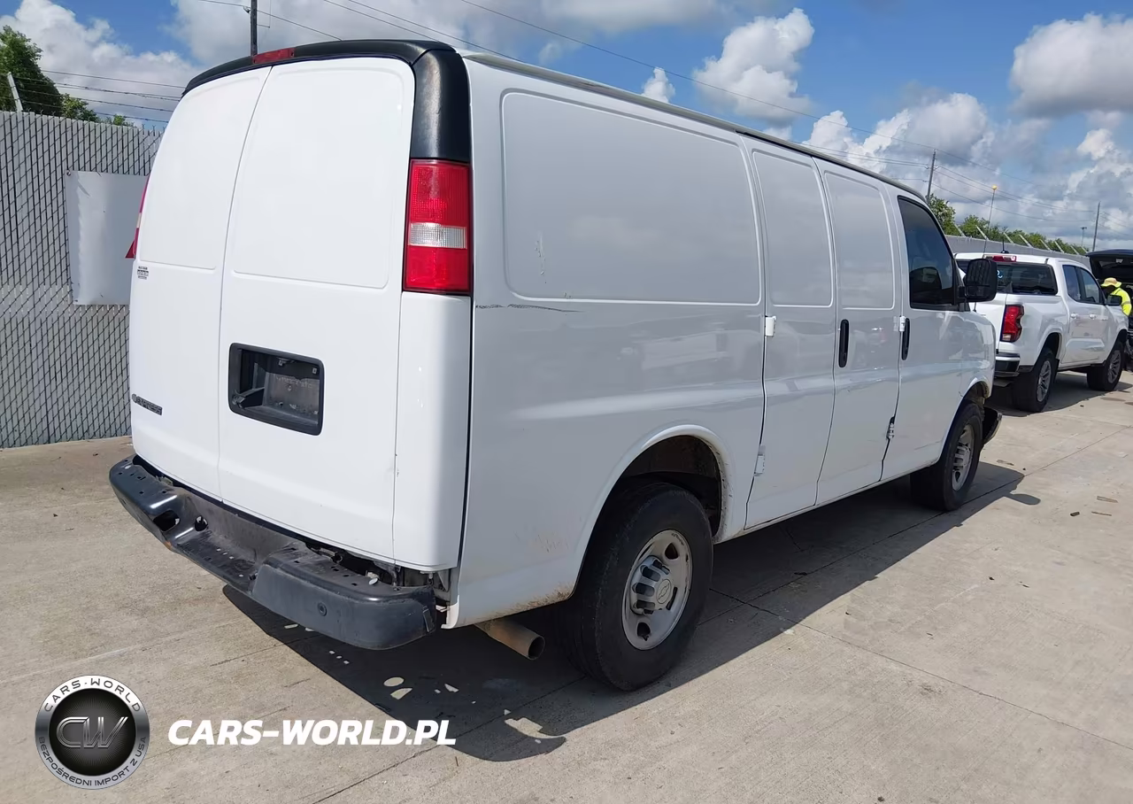 2019 Chevrolet Express 2500 Work Van VIN:1GCWGAFG1K1237920 - 4