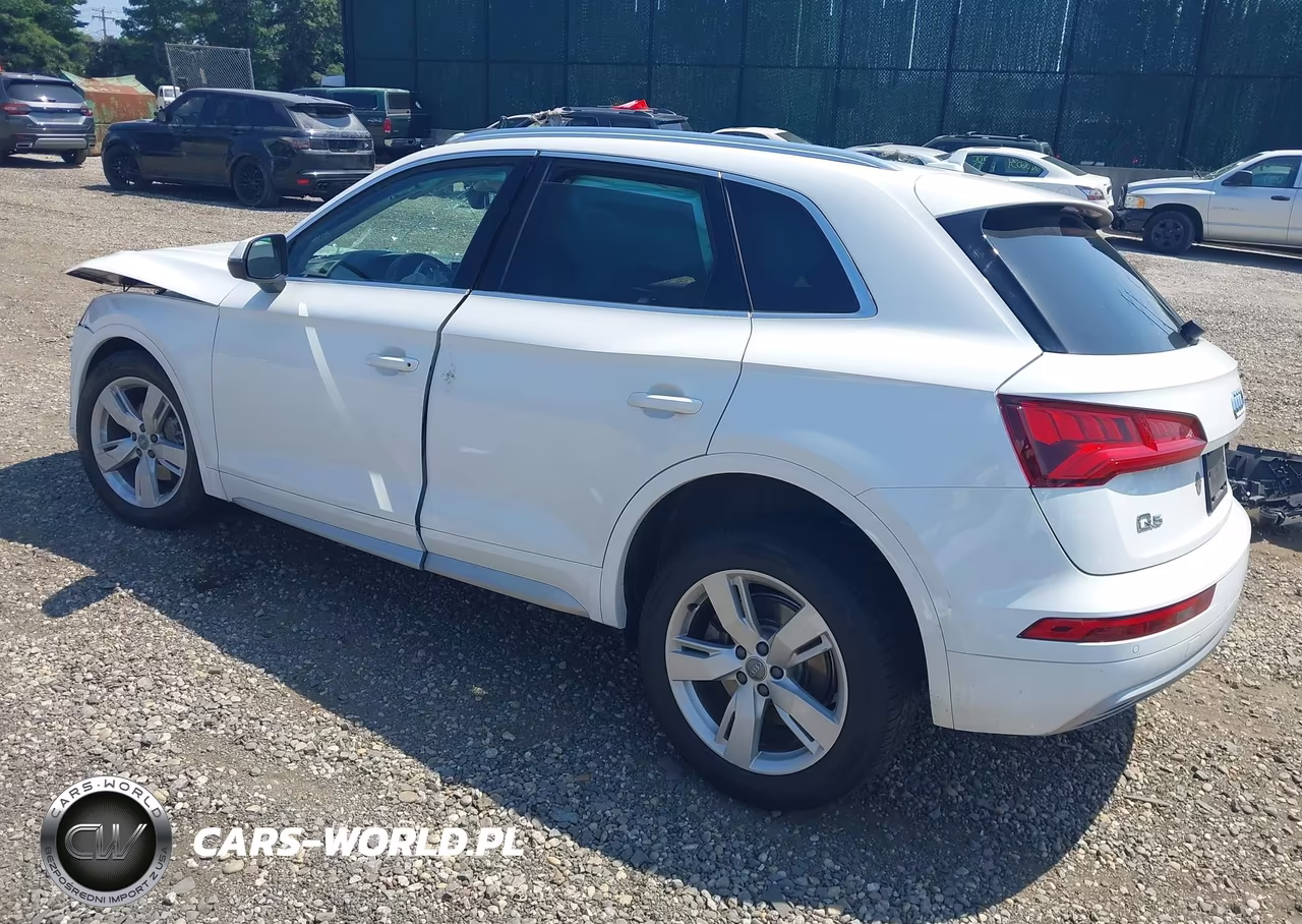 2019 Audi Q5 45 Premium VIN:WA1BNAFY4K2053802 - 3