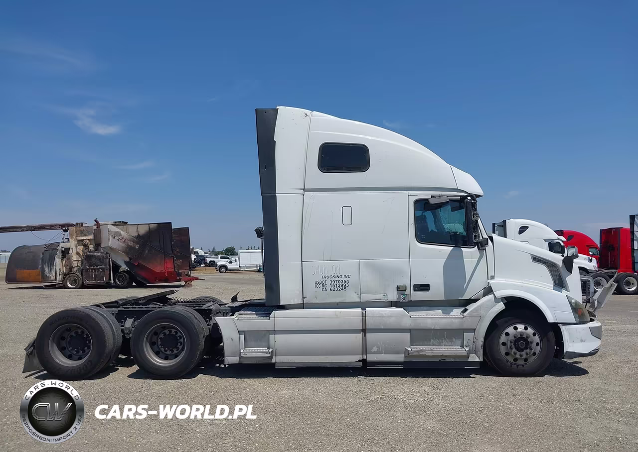 2017 Volvo Vnl VIN:4V4NC9EJ2HN990624 - 13