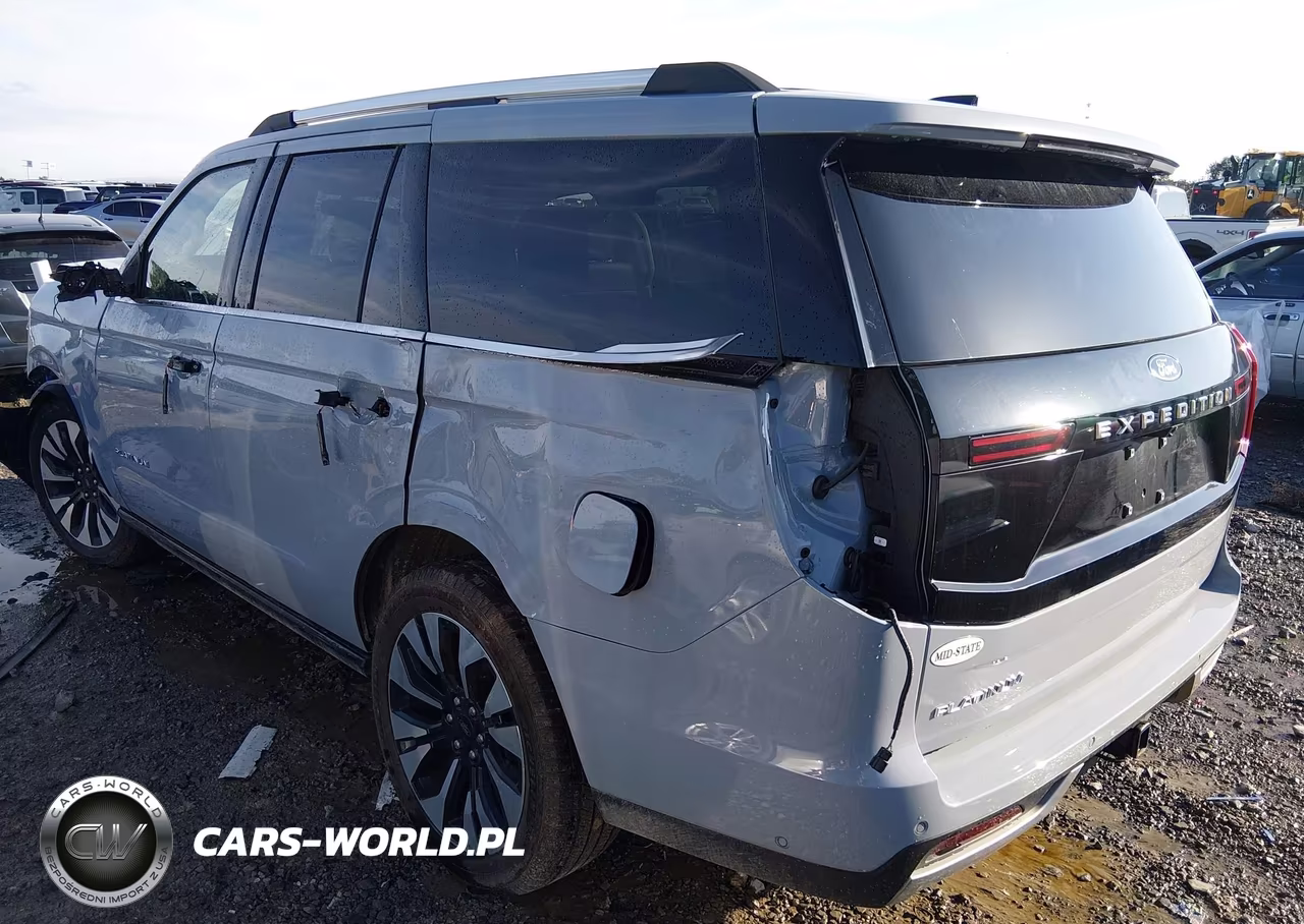 2025 Ford Expedition Platinum VIN:1FMJU1M8XSEA02970 - 19