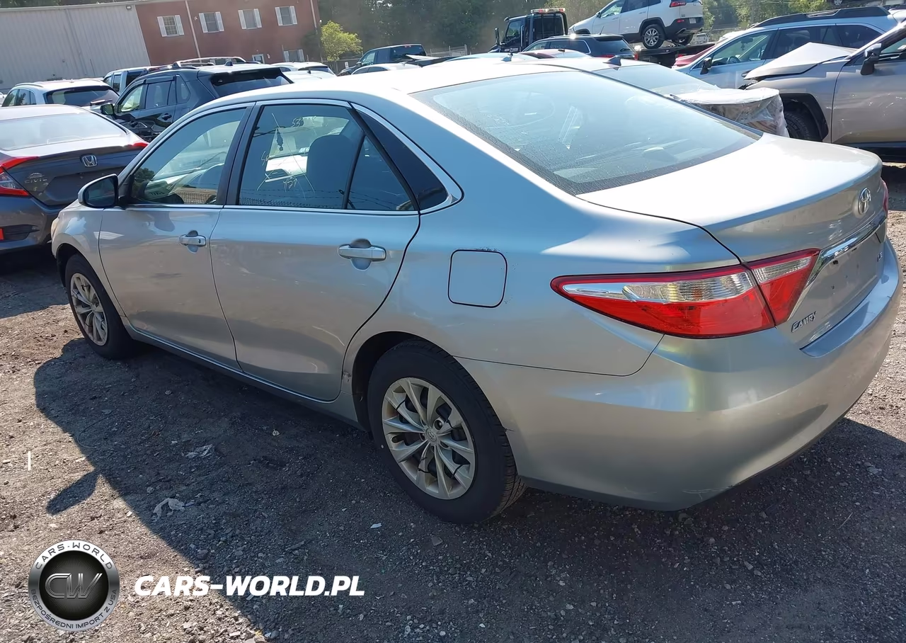 2016 Toyota Camry Le VIN:4T1BF1FK7GU265938 - 3