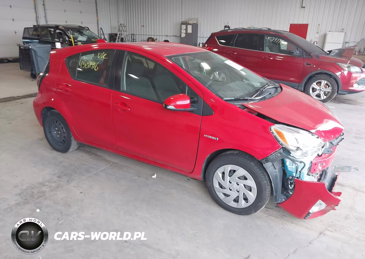 2016 Toyota Prius C Two