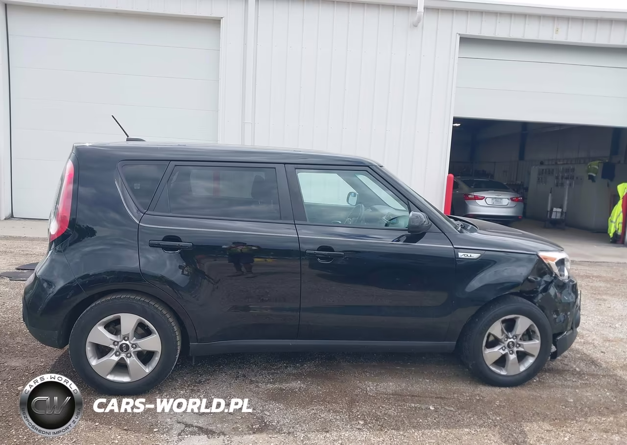 2018 Kia Soul VIN:KNDJN2A22J7599378 - 13