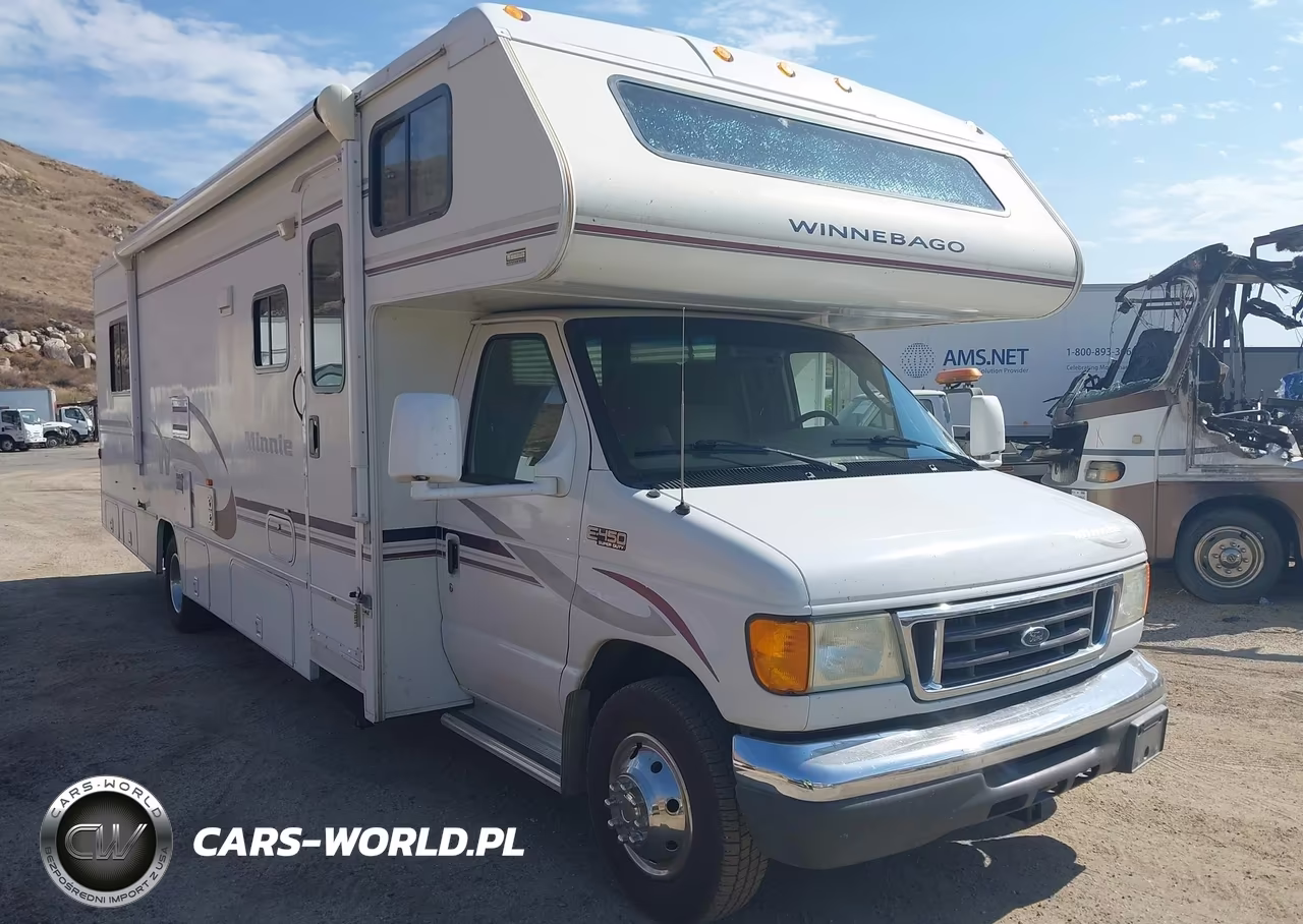 2005 Ford E-450 Cutaway Standard