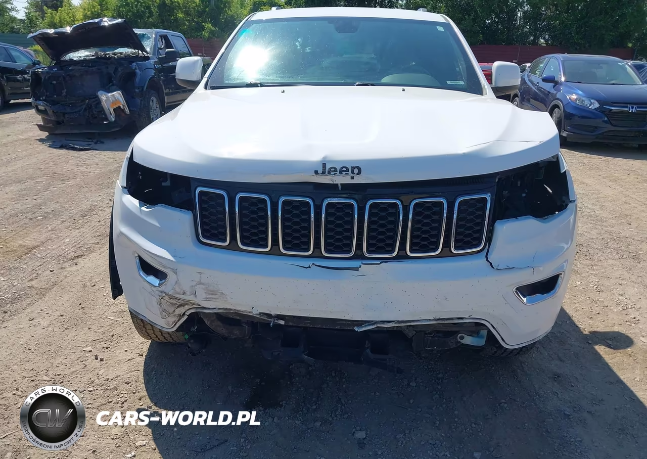 2019 Jeep Grand Cherokee Laredo E 4X4 VIN:1C4RJFAG8KC569828 - 12