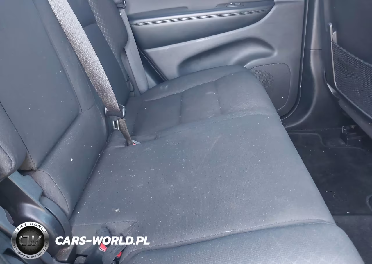 2019 Jeep Grand Cherokee Laredo E 4X4 VIN:1C4RJFAG8KC569828 - 8
