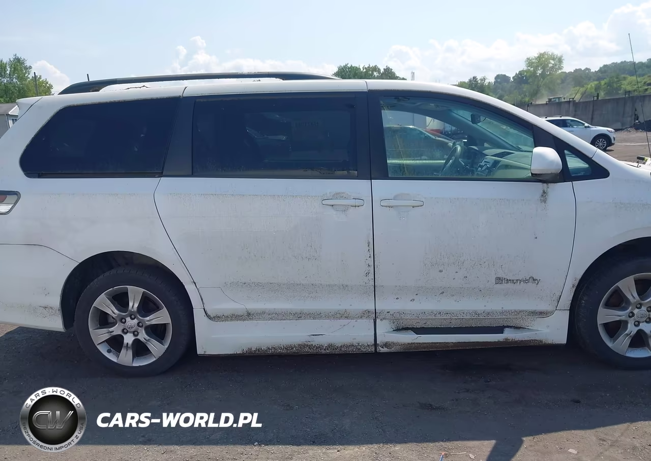 2012 Toyota Sienna Se 8 Passenger VIN:5TDXK3DC1CS271861 - 13