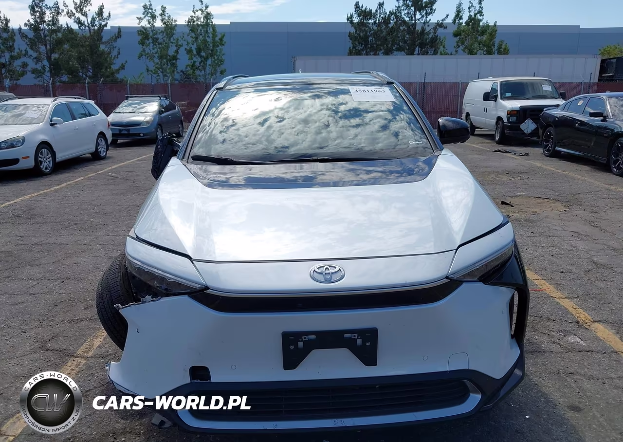 2023 Toyota Bz4X Limited VIN:JTMABACA7PA023160 - 13