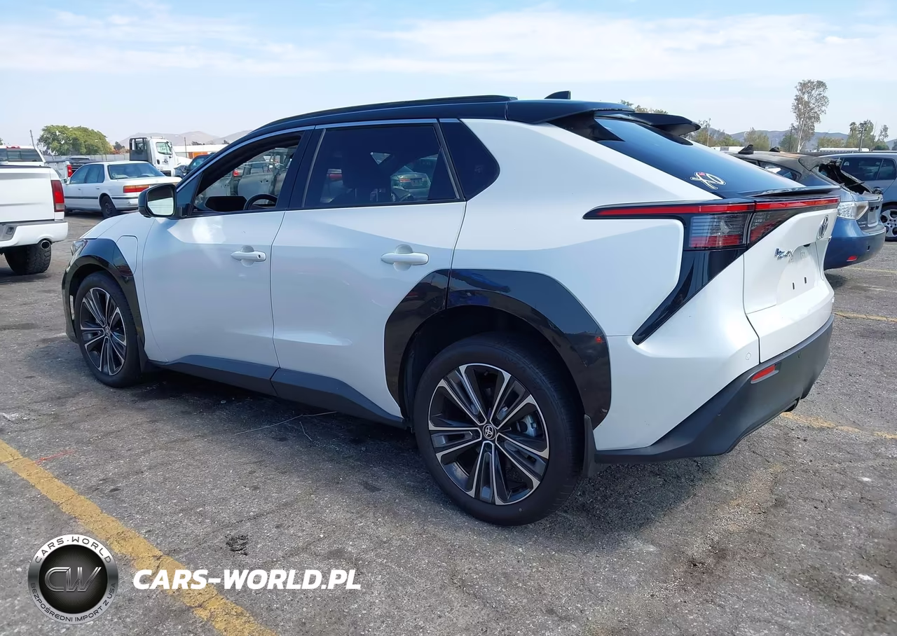 2023 Toyota Bz4X Limited VIN:JTMABACA7PA023160 - 3