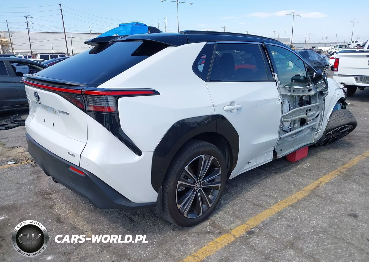 2023 Toyota Bz4X Limited VIN:JTMABACA7PA023160 - 4