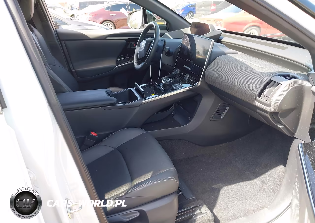 2023 Toyota Bz4X Limited VIN:JTMABACA7PA023160 - 5