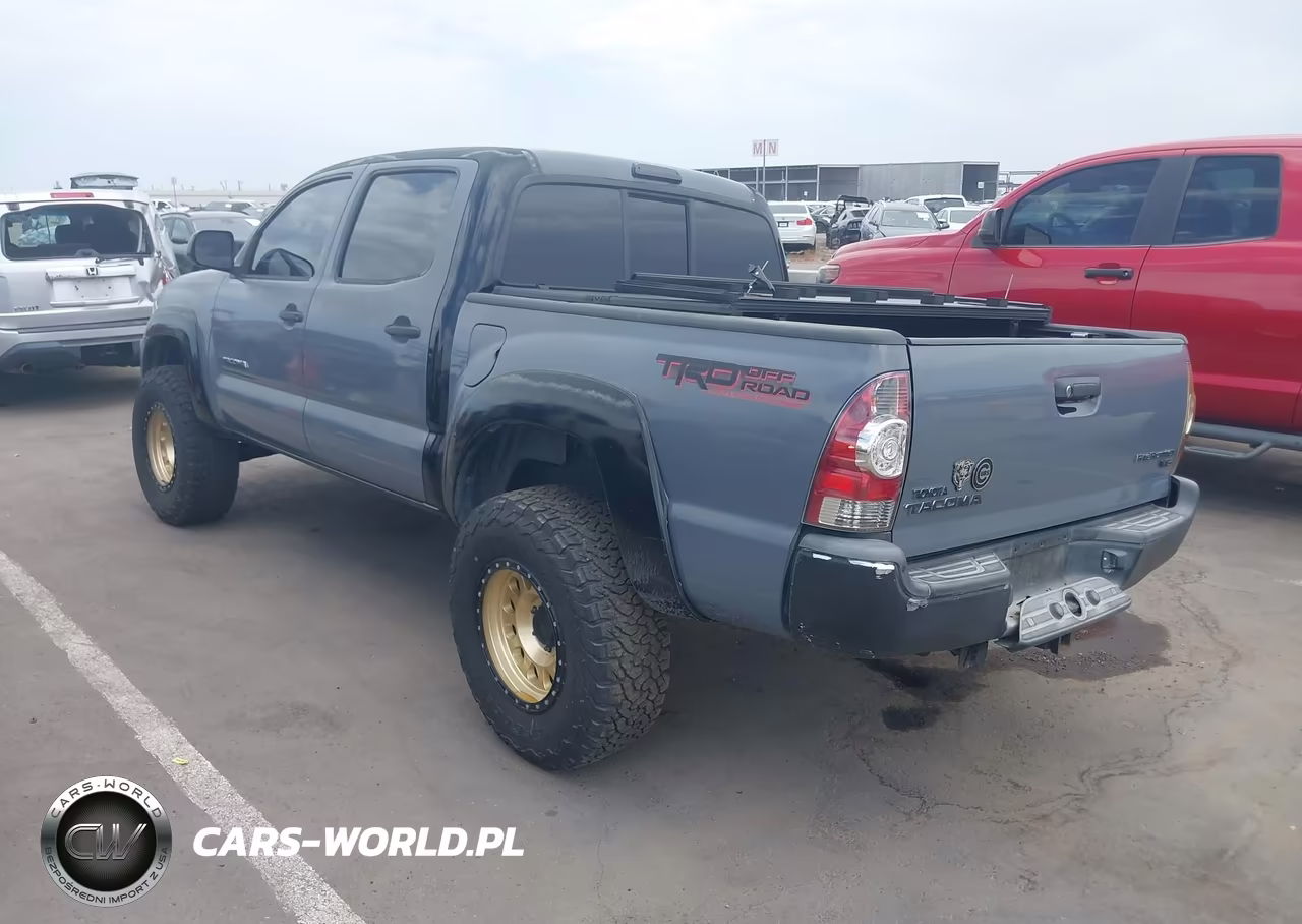 2013 Toyota Tacoma Prerunner V6 VIN:3TMJU4GN5DM152876 - 3