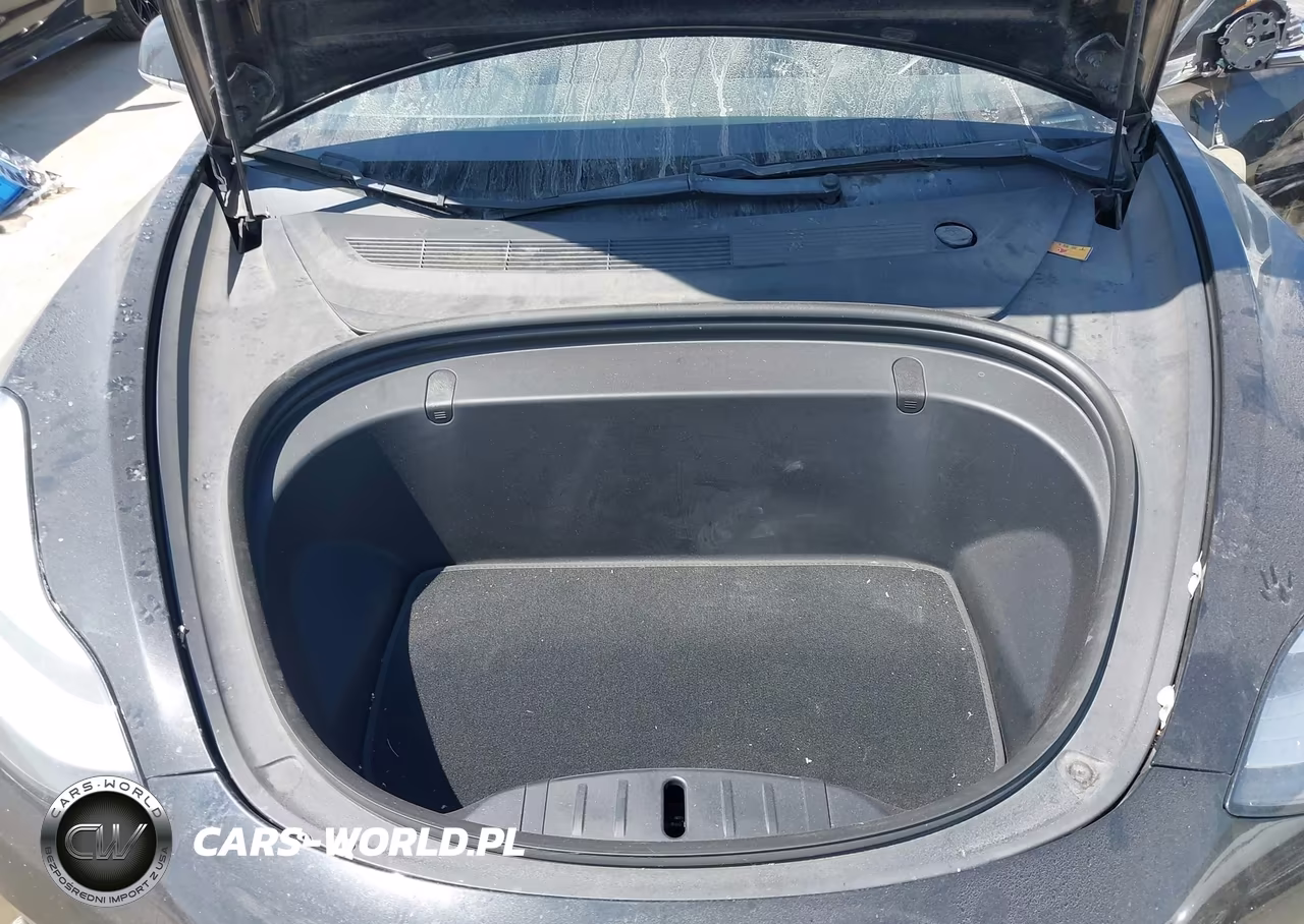 2018 Tesla Model 3 Long Range-Mid Range VIN:5YJ3E1EA3JF151682 - 10