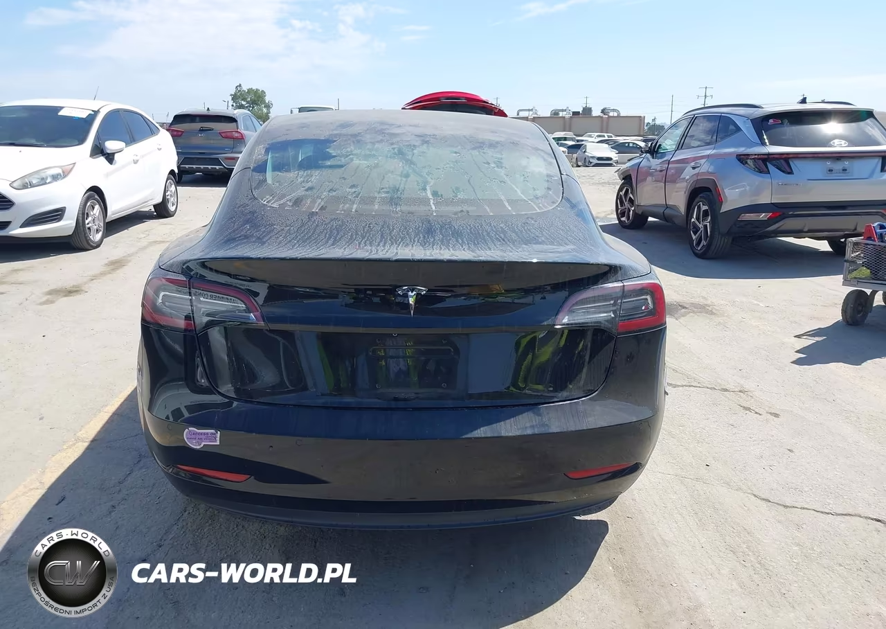 2018 Tesla Model 3 Long Range-Mid Range VIN:5YJ3E1EA3JF151682 - 15
