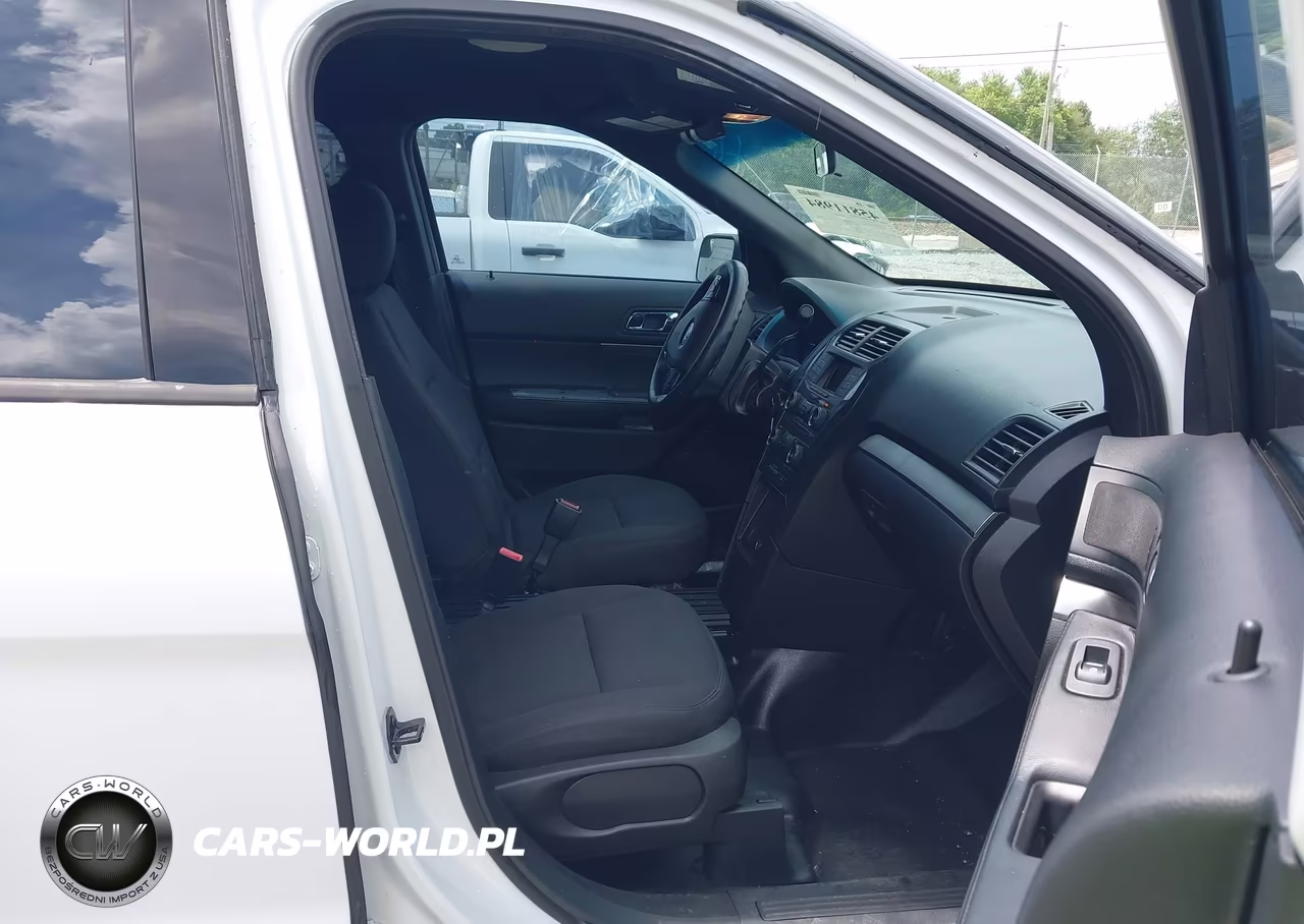 2017 Ford Utility Police Interceptor VIN:1FM5K8AR9HGD26065 - 5