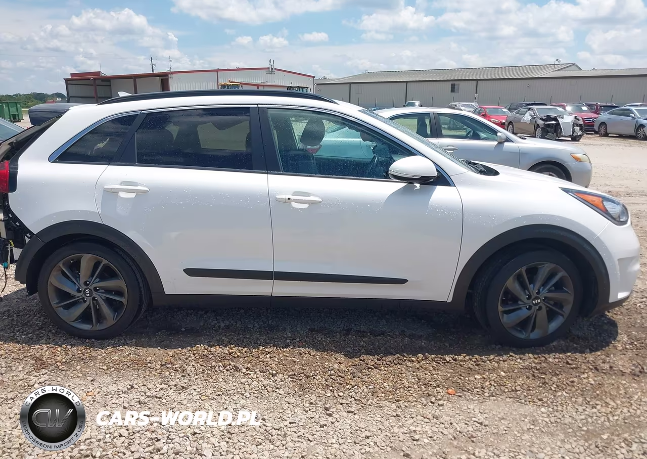 2017 Kia Niro Ex VIN:KNDCC3LC3H5080792 - 13