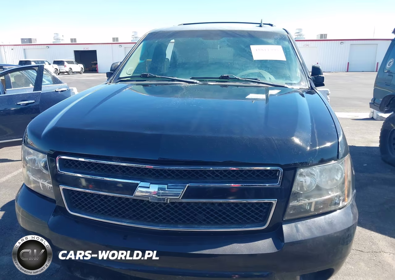 2011 Chevrolet Tahoe Lt VIN:1GNSCBE09BR255255 - 12