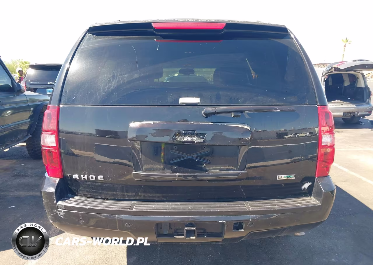 2011 Chevrolet Tahoe Lt VIN:1GNSCBE09BR255255 - 16