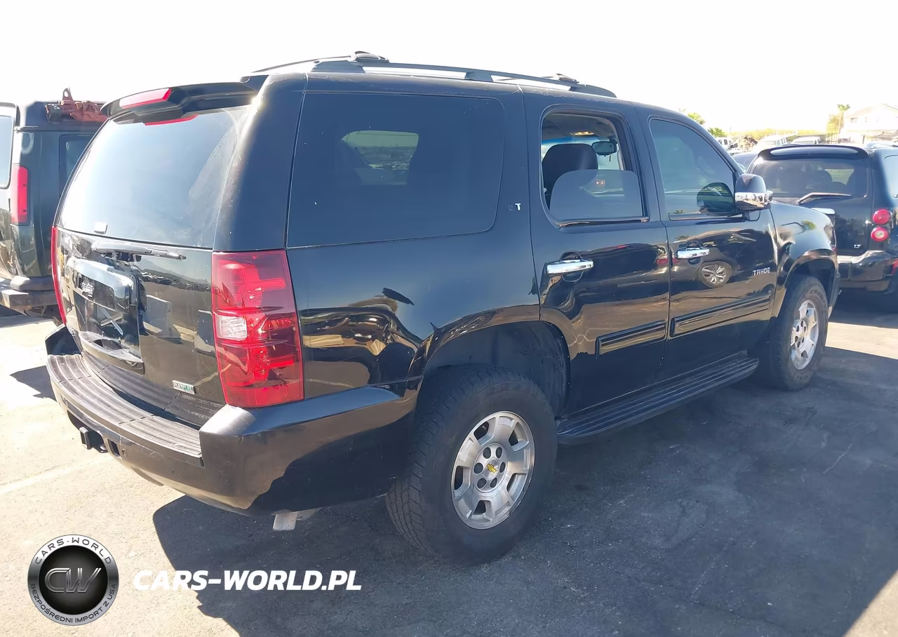 2011 Chevrolet Tahoe Lt VIN:1GNSCBE09BR255255 - 4