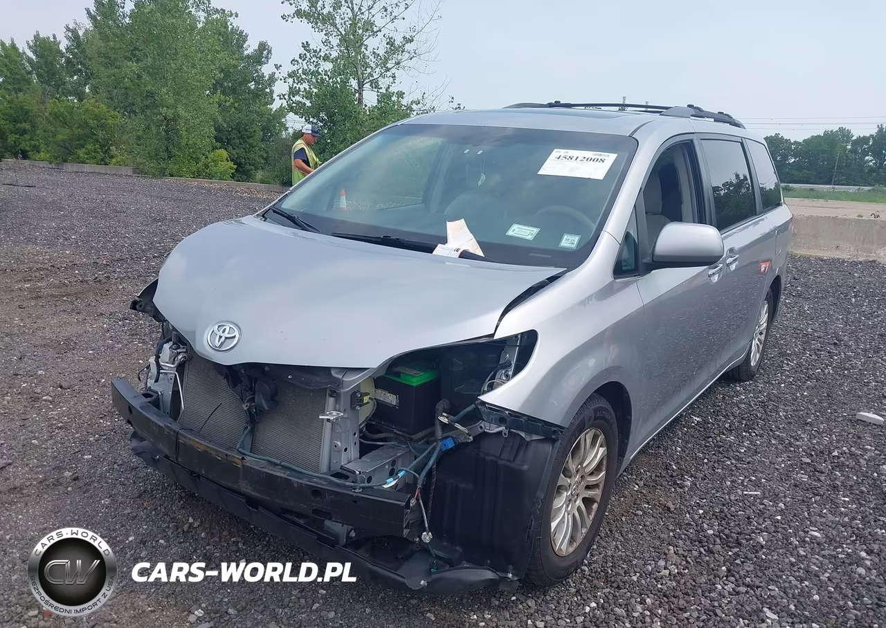 2012 Toyota Sienna Xle V6 8 Passenger VIN:5TDYK3DC8CS252082 - 6