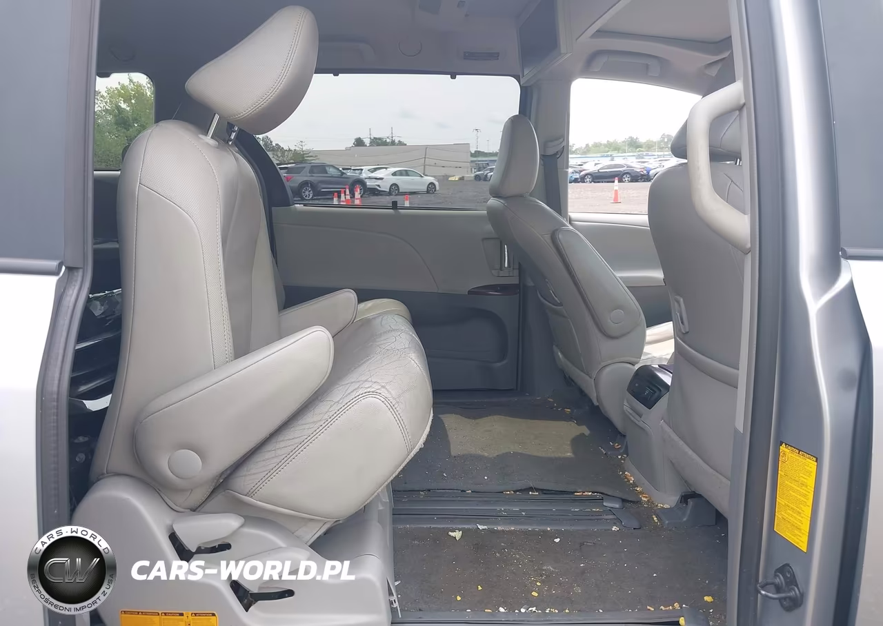 2012 Toyota Sienna Xle V6 8 Passenger VIN:5TDYK3DC8CS252082 - 8