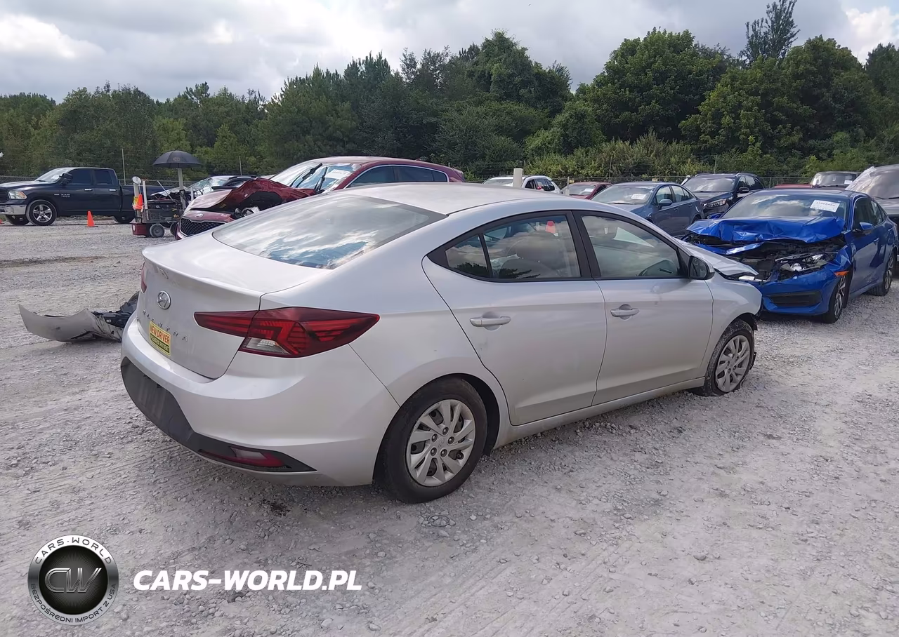 2019 Hyundai Elantra Se VIN:5NPD74LF0KH439841 - 4