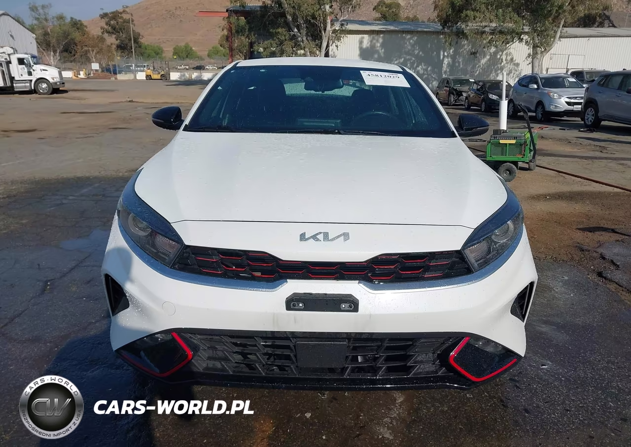 2024 Kia Forte Gt-Line VIN:3KPF54AD9RE741661 - 12