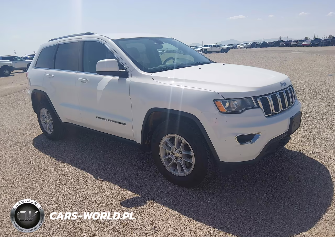 2019 Jeep Grand Cherokee Laredo E 4X2