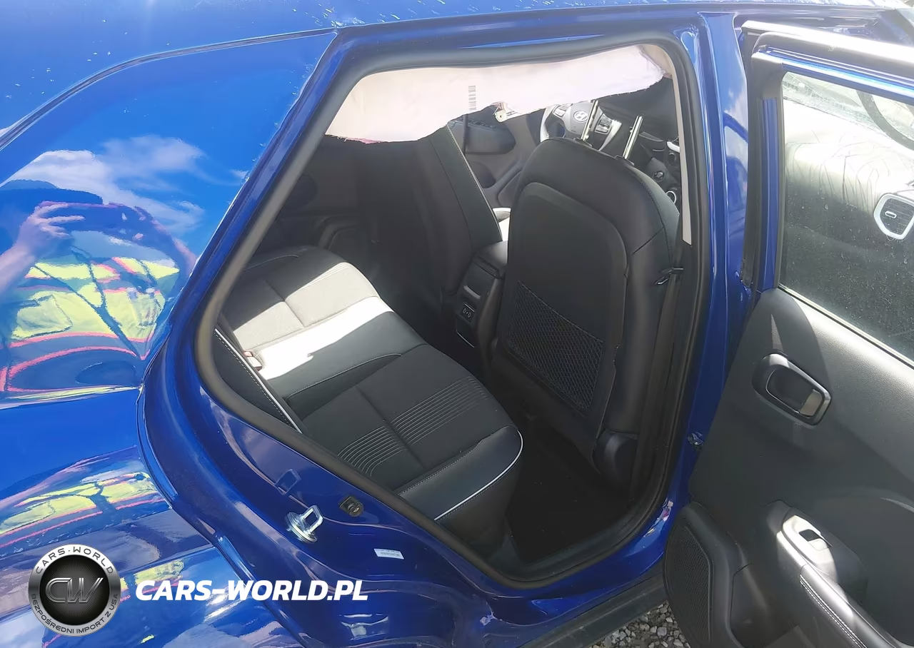 2025 Hyundai Venue Limited VIN:KMHRC8A31SU377109 - 8