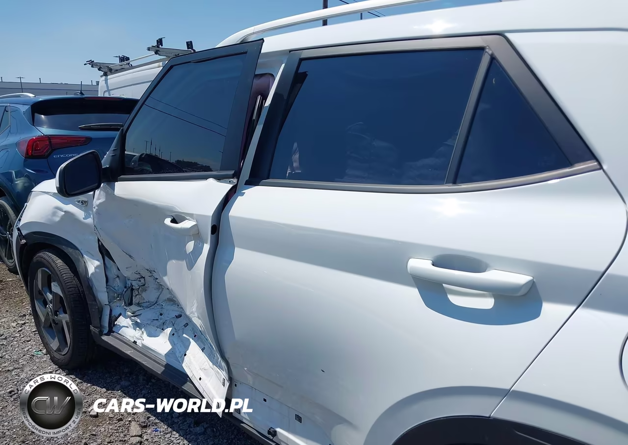 2023 Hyundai Venue Sel VIN:KMHRC8A30PU257406 - 18