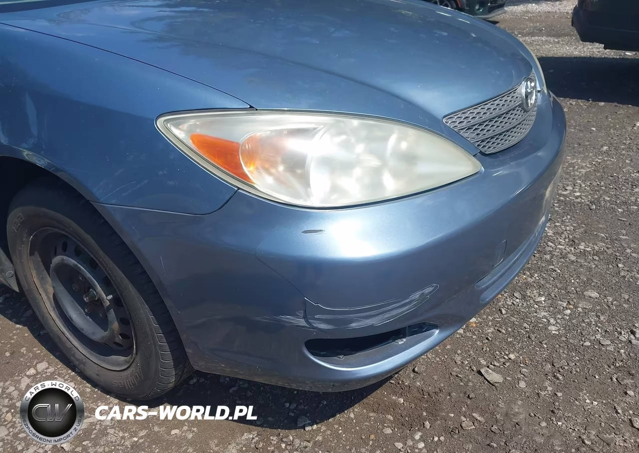 2002 Toyota Camry Xle VIN:JTDBE32K820050254 - 6