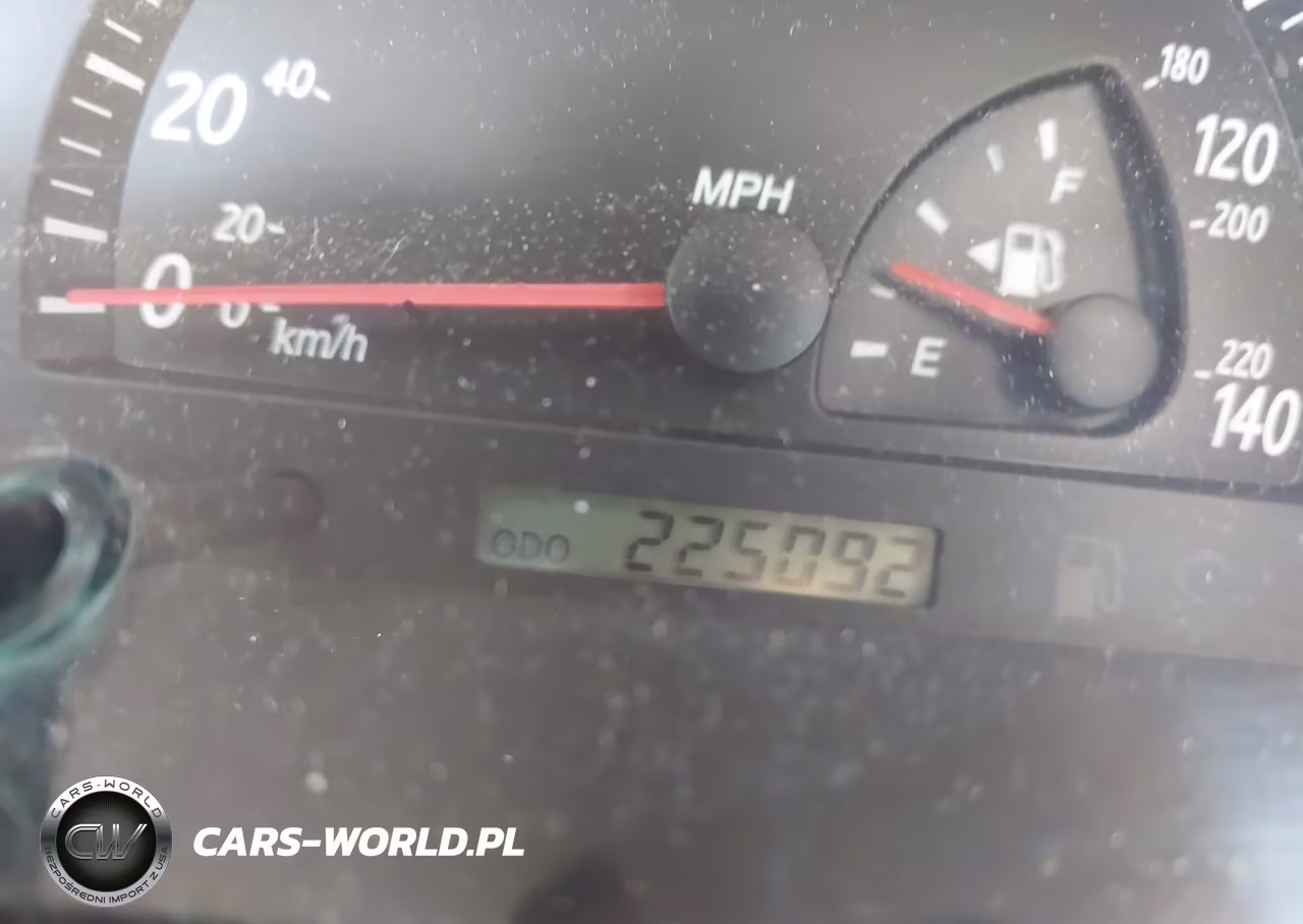2002 Toyota Camry Xle VIN:JTDBE32K820050254 - 7
