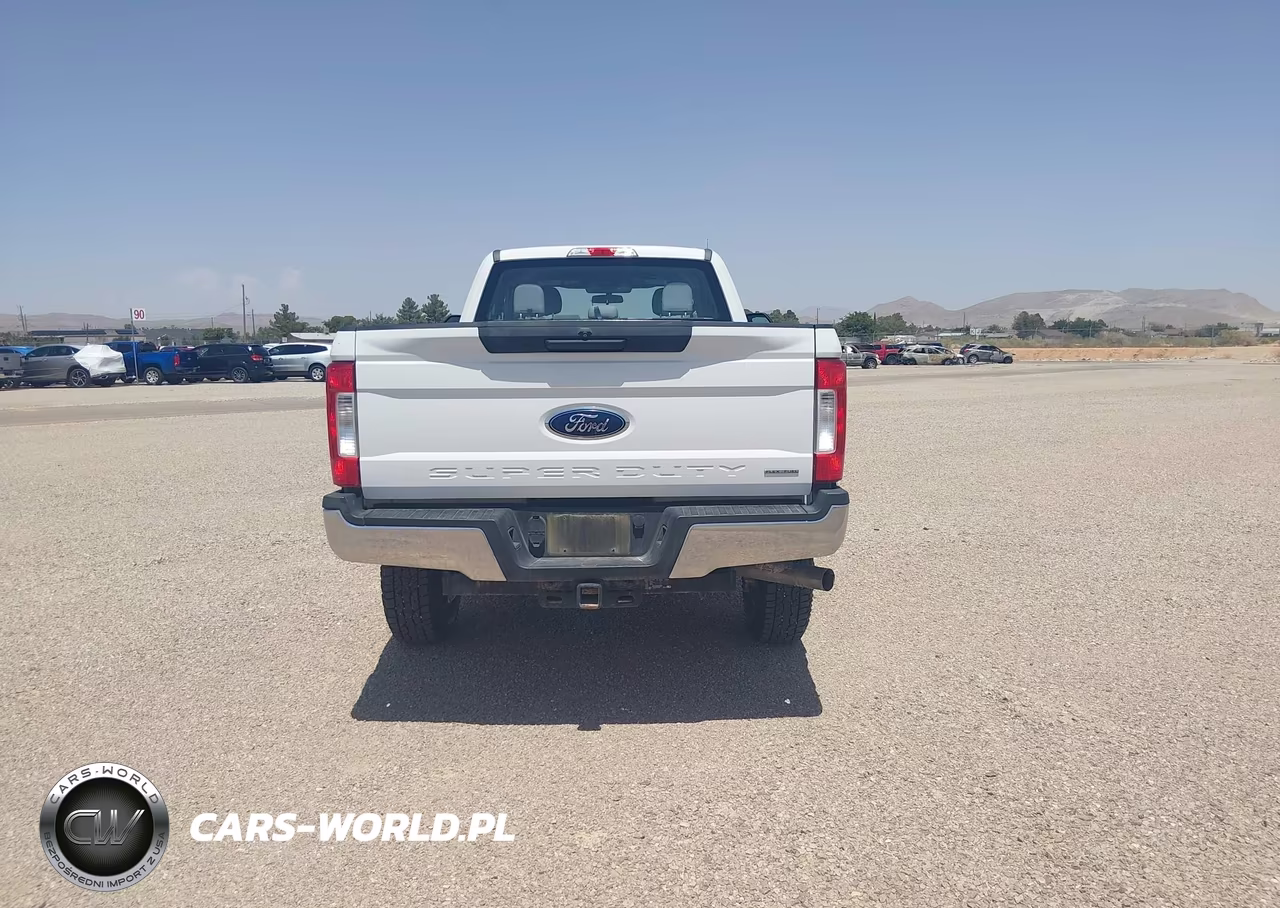 2018 Ford F-250 Xl VIN:1FT7X2B67JEC83959 - 16