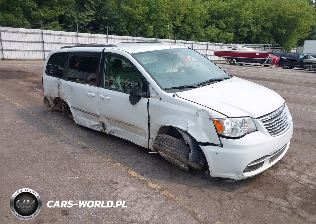 2016 Chrysler Town & Country Touring – zdjęcie 1 z 15