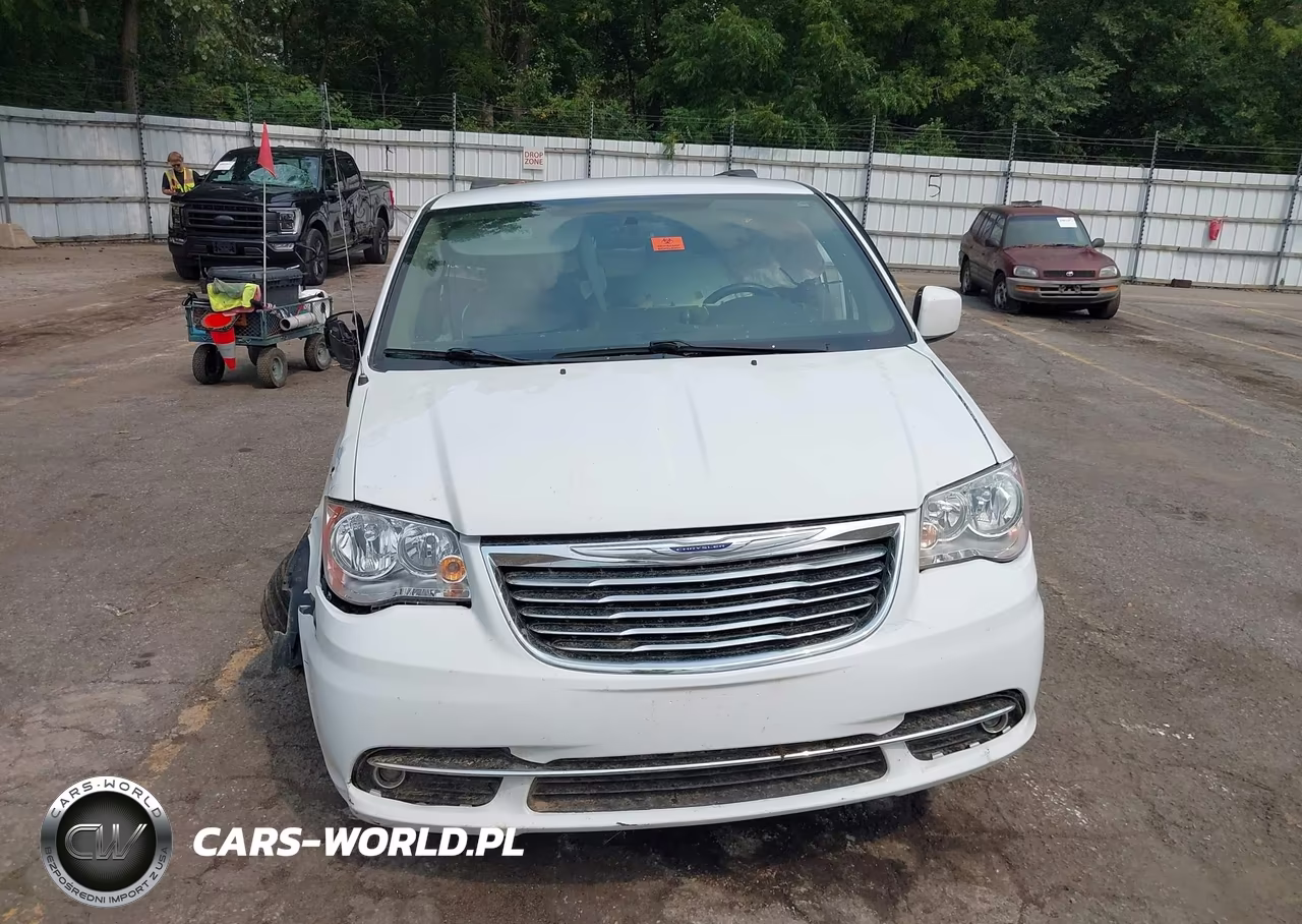 2016 Chrysler Town & Country Touring VIN:2C4RC1BG9GR237911 - 11