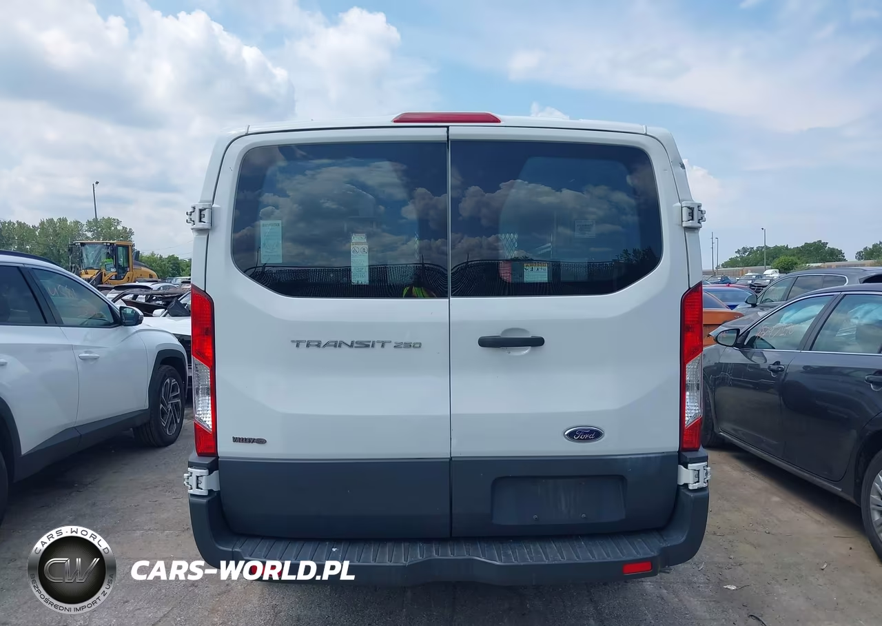 2015 Ford Transit-250 VIN:1FTNR1ZM1FKA77965 - 16