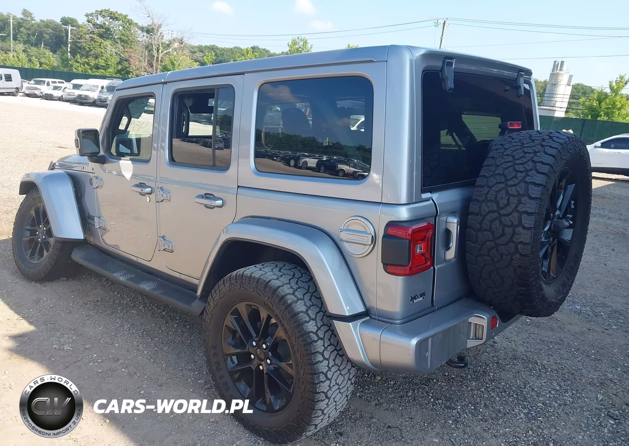 2021 Jeep Wrangler Unlimited High Altitude 4X4 VIN:1C4HJXEN1MW627323 - 3