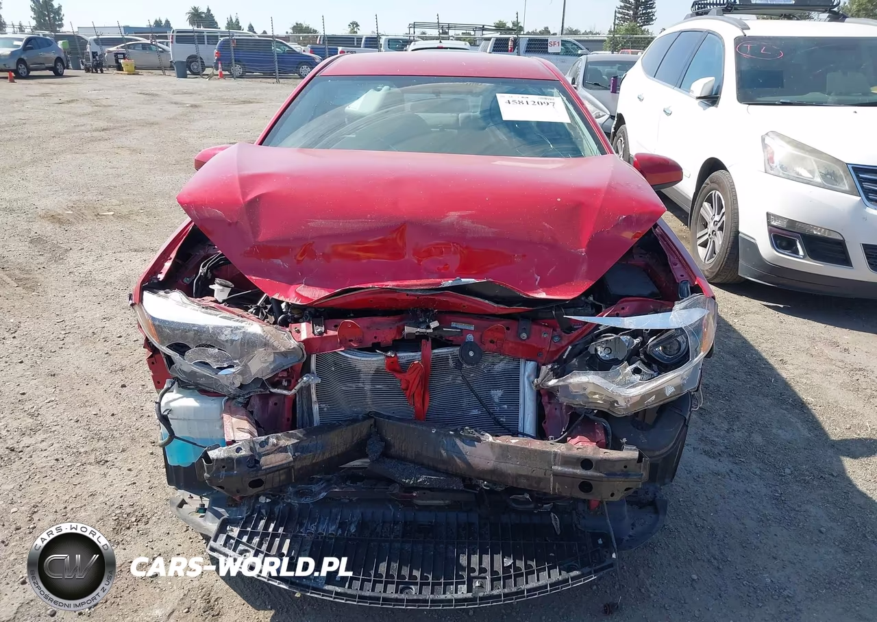 2015 Toyota Corolla Le Plus VIN:2T1BURHE6FC376895 - 15