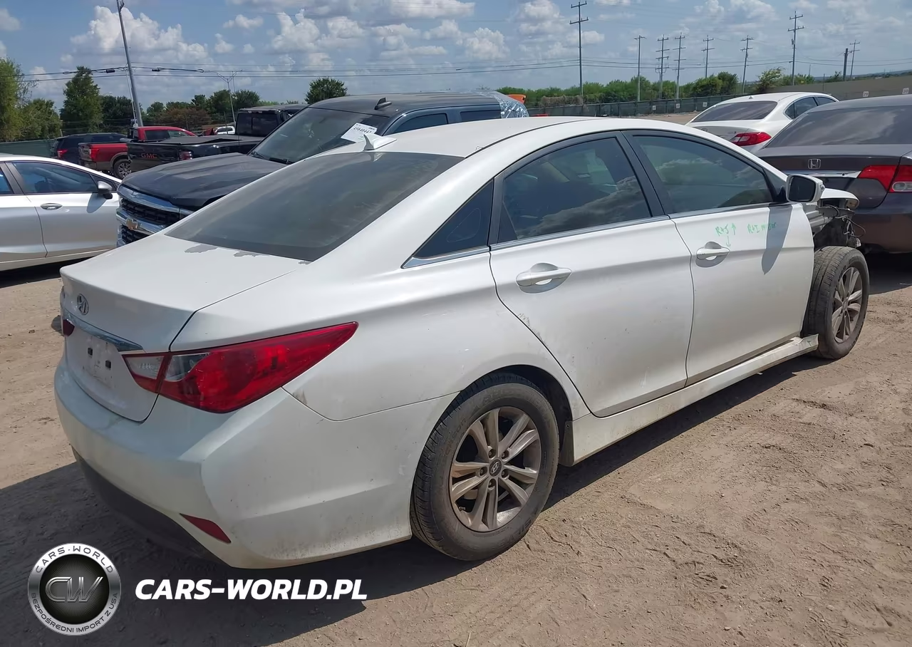 2014 Hyundai Sonata Gls VIN:5NPEB4AC8EH942565 - 4
