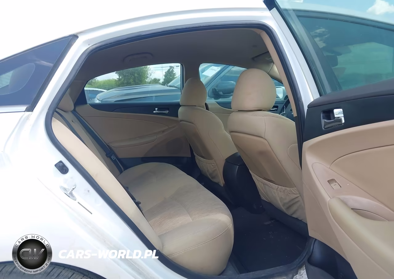 2014 Hyundai Sonata Gls VIN:5NPEB4AC8EH942565 - 8